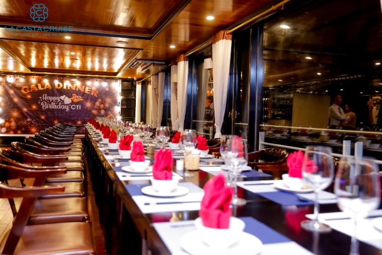 La Casta Cruise Lan Hạ Bay